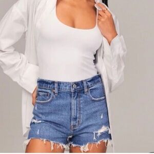 Abercrombie the mom Short high rise